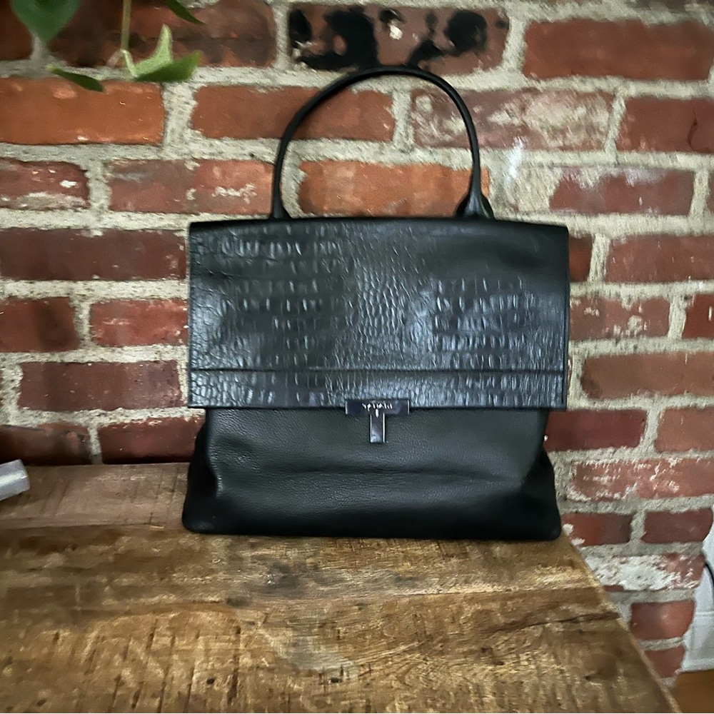 TAHARI black leather handbag new with tags one handle